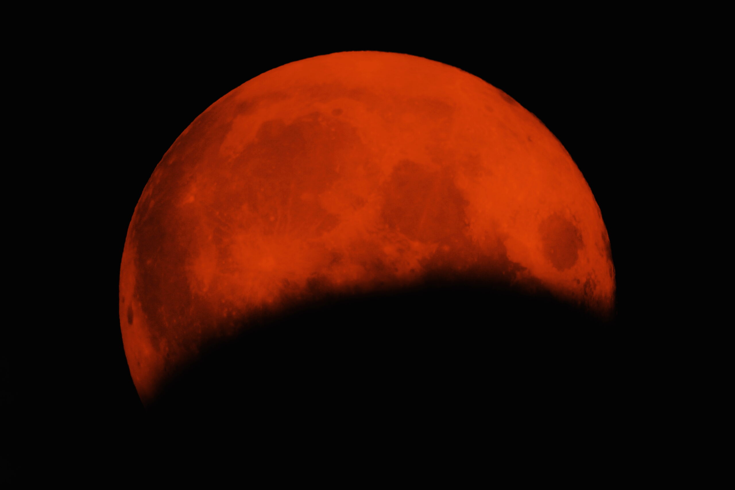 1st Eclipse of 2021: A Super Blood Total Lunar Eclipse